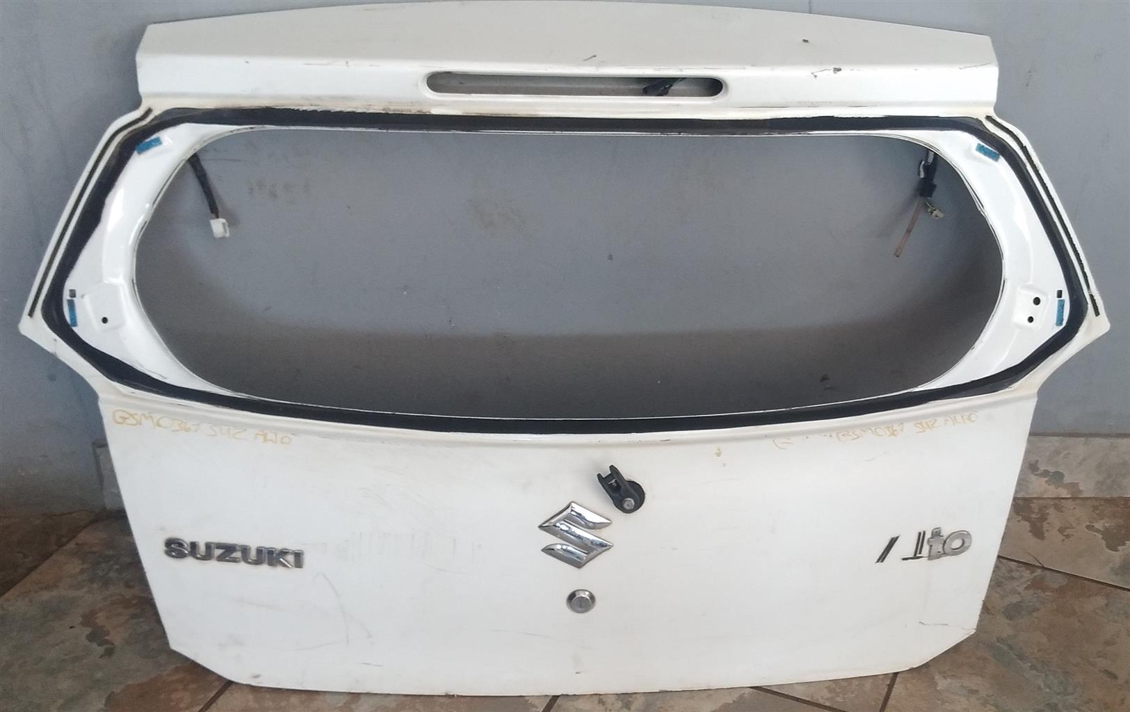 VARIOUS USED SUZUKI TAILGATES STILL AVAILABLE