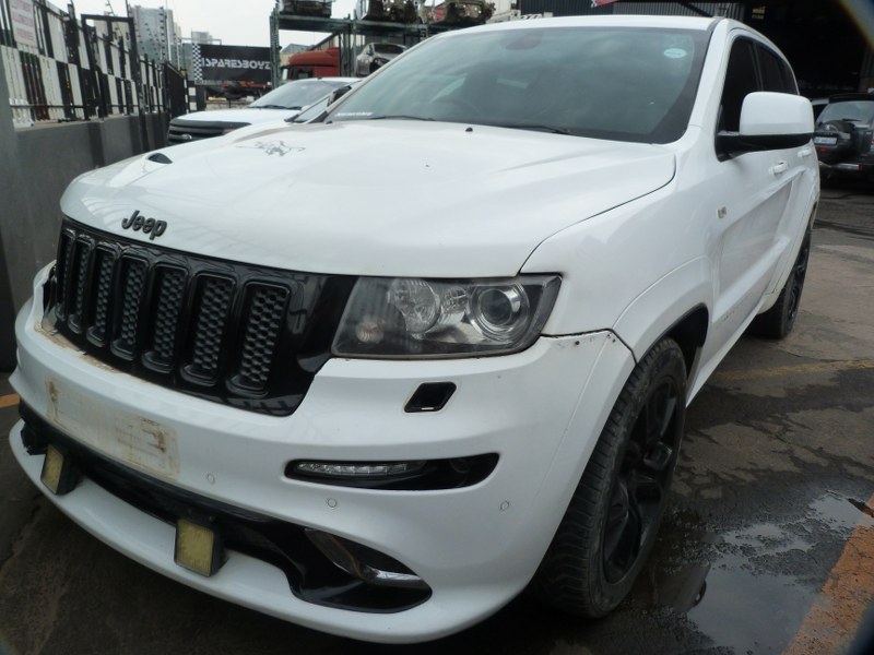 Jeep Grand Cherokee 6.4 SRT 8 AT White - 2013 STRIPPING FOR SPARES - Private Seller Jeep Grand Cherokee 6.4 SRT 8 AT White - 2013 STRIPPING FOR SPARES - Private Seller