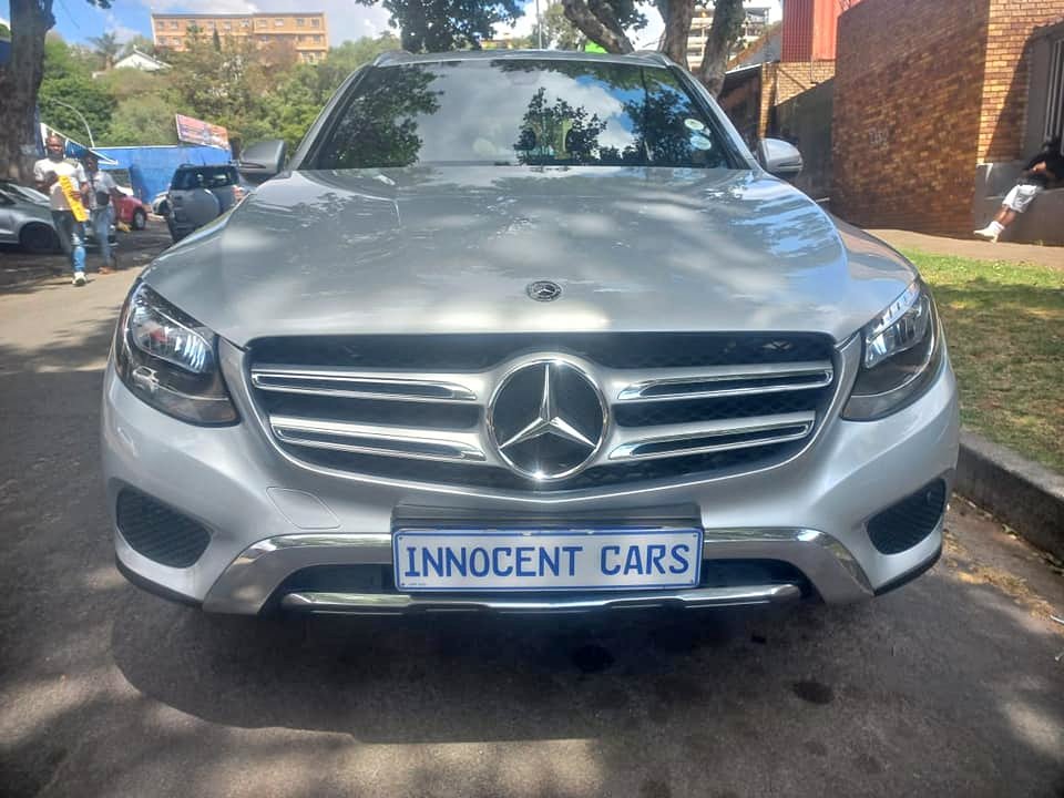 2017 MERCEDES BENZ GLC 4MATIC 220d DIESEL, SILVER COLOR, 130000KMS, SPARE KEY, SERVICE B