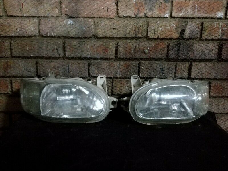 Ford Escort Zetec Headlights - Private Seller Ford Escort Zetec Headlights - Private Seller