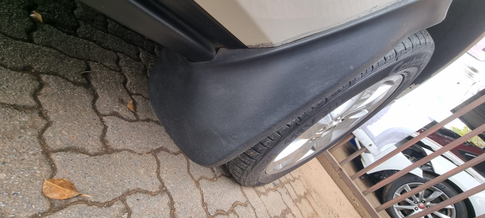 2008 Range Rover Vogue 3.6l V8 Mudflaps for sale