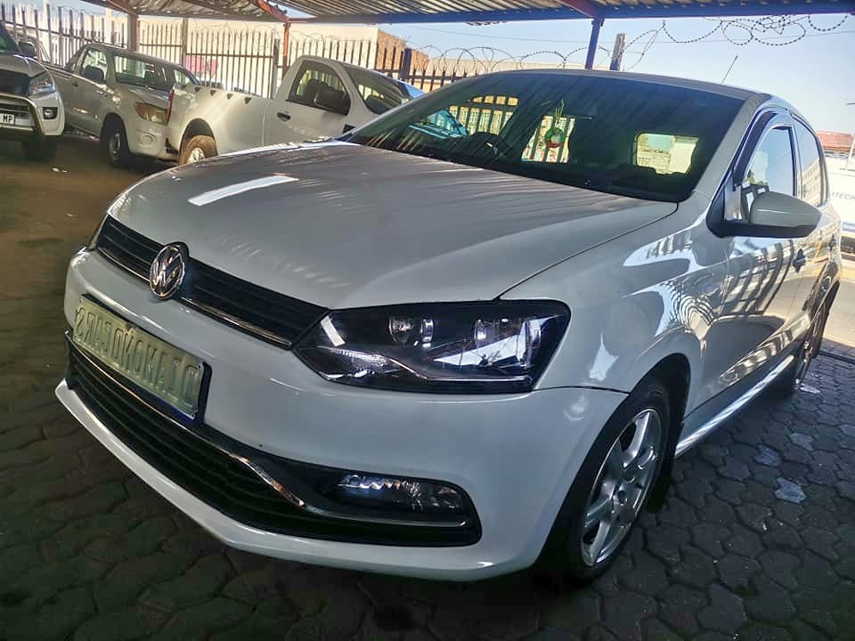 2015 VOLKSWAGEN POLO TSI 1.2 COMFORTLINE MANUAL PETROL 2015 VOLKSWAGEN POLO TSI 1.2 COMFORTLINE MANUAL PETROL