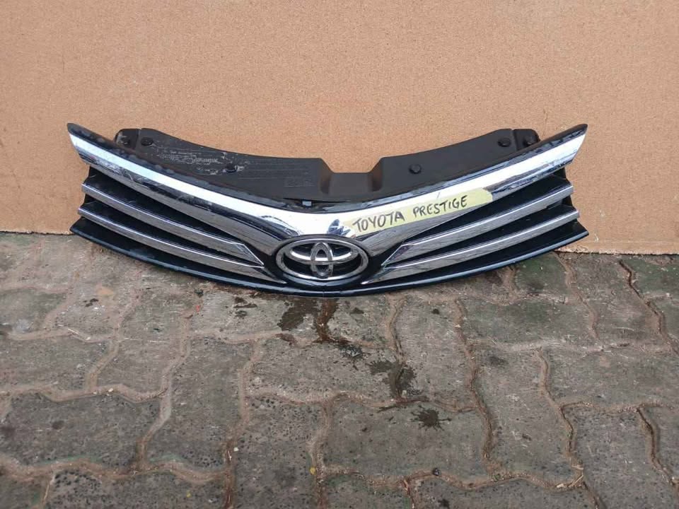 Toyota Prestige main grill (chrome) - Private Seller Toyota Prestige main grill (chrome) - Private Seller