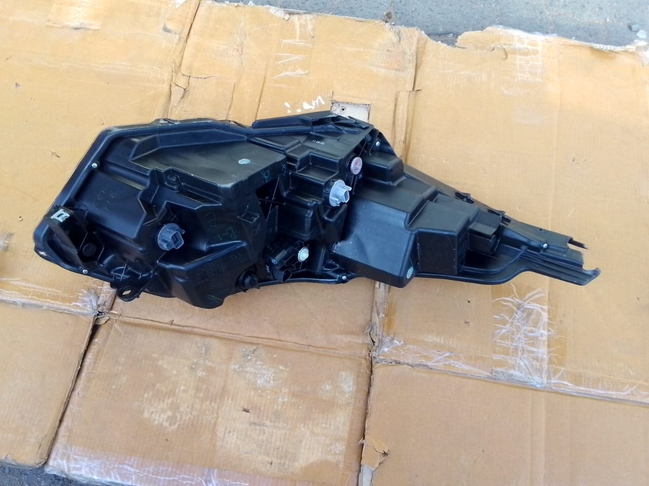 (2019-2021) HONDA H R V LHS LED HEADLIGHT FOR SALE - Private Seller (2019-2021) HONDA H R V LHS LED HEADLIGHT FOR SALE - Private Seller