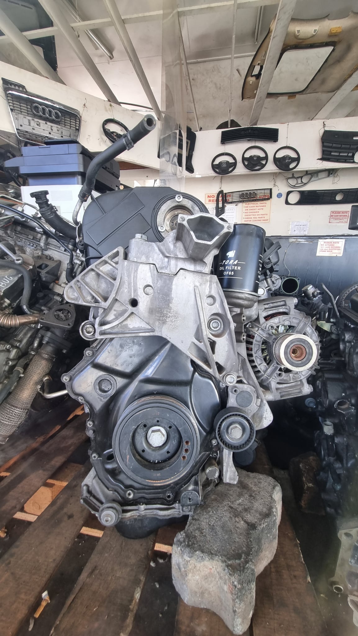 GOLF 6 1.6 CAX ENGINE FOR SALE. - Private Seller GOLF 6 1.6 CAX ENGINE FOR SALE. - Private Seller