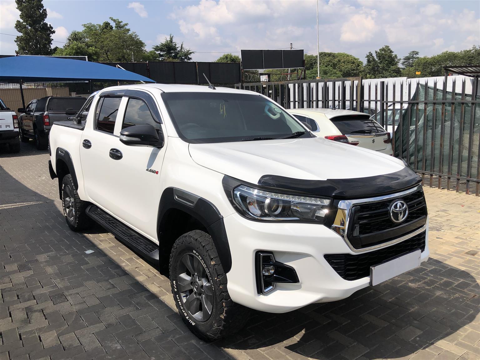 Used 2018 Toyota Hilux 2.4GD-6 double cab 4x4 Raider manual - Private Seller Used 2018 Toyota Hilux 2.4GD-6 double cab 4x4 Raider manual - Private Seller