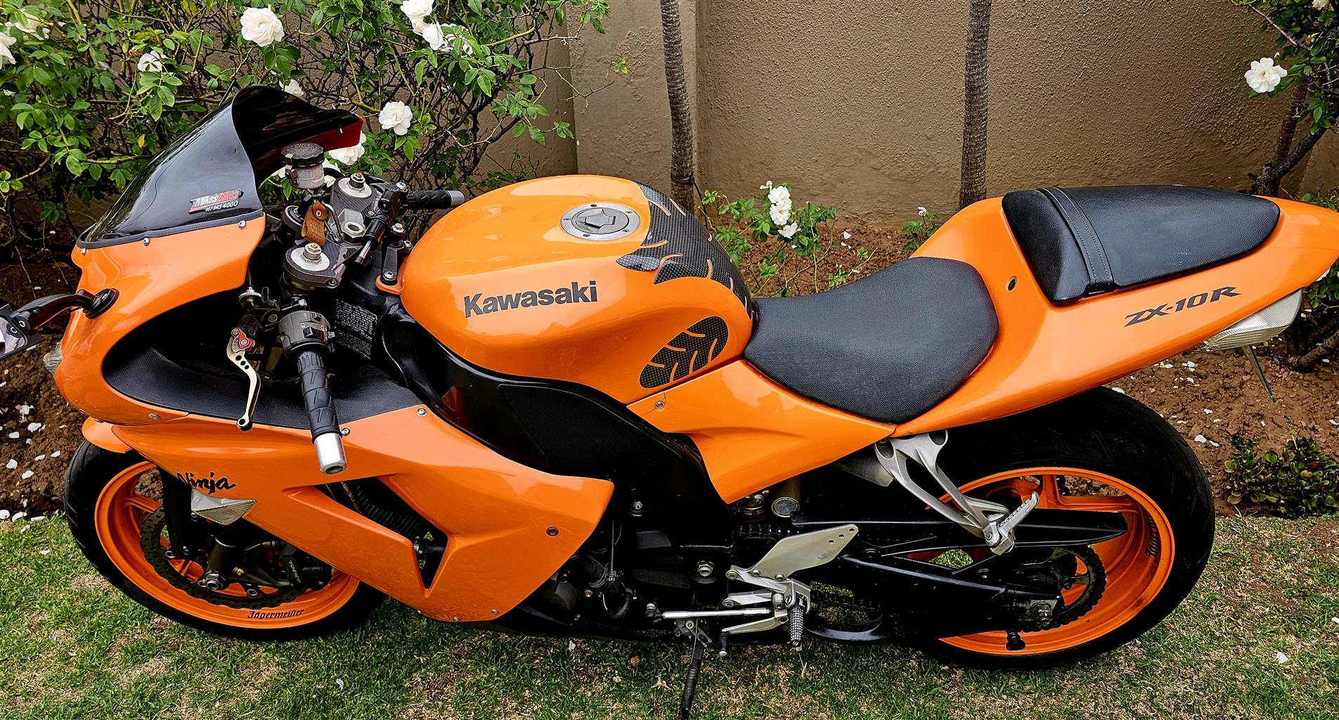 KAWASAKI ZX10 (WITH ONLY 28K KMS) - Private Seller