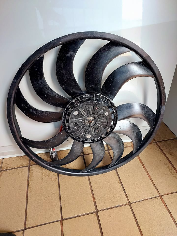 2019 JAGUAR XF FAN AND BLADE FOR SALE SUPER CLEAN - Private Seller