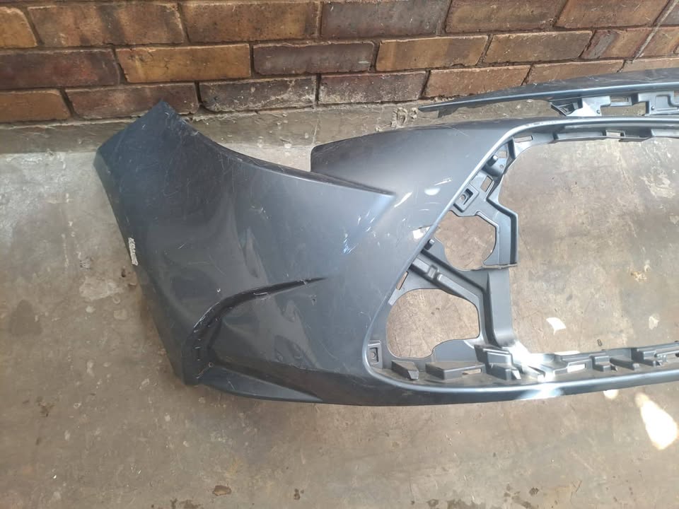 2019 2024 TOYOTA COROLLA FRONT BUMPER SHELL - Private Seller 2019 2024 TOYOTA COROLLA FRONT BUMPER SHELL - Private Seller