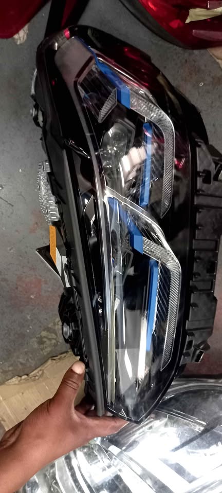Bmw x3 Headlamps new shape - Private Seller Bmw x3 Headlamps new shape - Private Seller