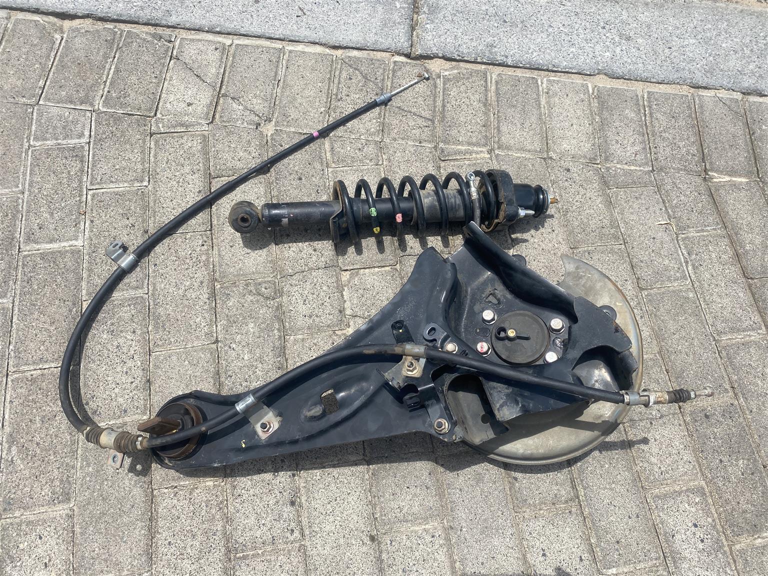 2015 MITSUBISHI ASX LEFT REAR COMPLETE HUB AND SHOCK ABSORBER FOR SALE - Private Seller