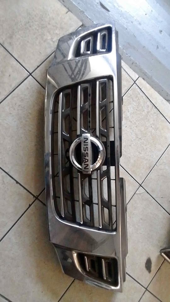 Nissan patrol grill - Private Seller Nissan patrol grill - Private Seller