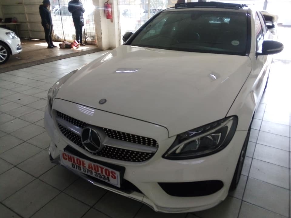 2015 MERCEDES-BENZ C200 AMG LINE AUTOMATIC, PETROL WHITE, SUNROOF LEATHER INTERIOR, SPAREKEY