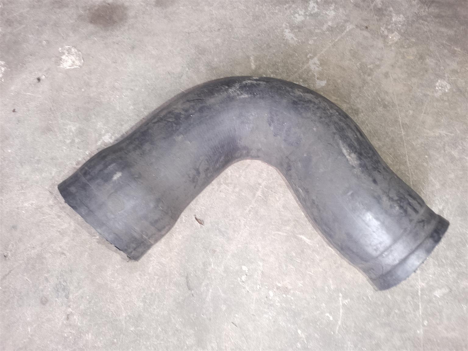 INTERCOOLER HOSE VOLVO S40•V40 2.0L T 2002 FOR SALE DELIVERY AVAILABLE - Private Seller INTERCOOLER HOSE VOLVO S40•V40 2.0L T 2002 FOR SALE DELIVERY AVAILABLE - Private Seller