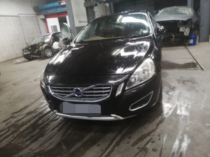 VOLVO S60 T4 2.0L 2011 STRIPPING FOR SPARES DELIVERY COUNTRY WIDE - Private Seller VOLVO S60 T4 2.0L 2011 STRIPPING FOR SPARES DELIVERY COUNTRY WIDE - Private Seller
