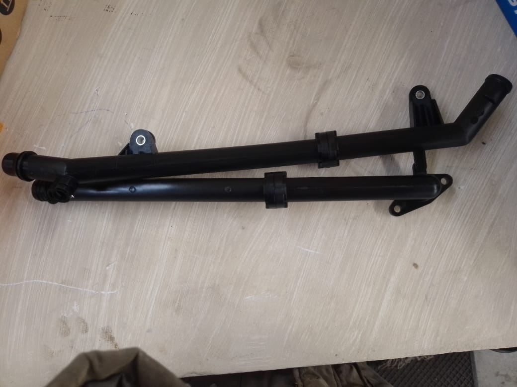 Mercedes benz W204 CGI water pipe for sale - Private Seller