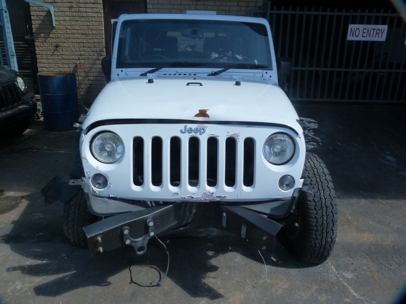 Jeep Wrangler 3.6 Sahara 2 Door AT White - 2014 STRIPPING FOR SPARES - Private Seller Jeep Wrangler 3.6 Sahara 2 Door AT White - 2014 STRIPPING FOR SPARES - Private Seller