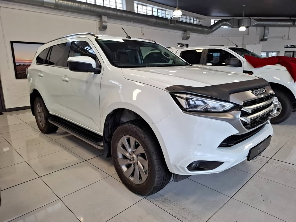 2023 Isuzu MU-X 3.0D HR LSE Auto 7 Seater 2023 Isuzu MU-X 3.0D HR LSE Auto 7 Seater