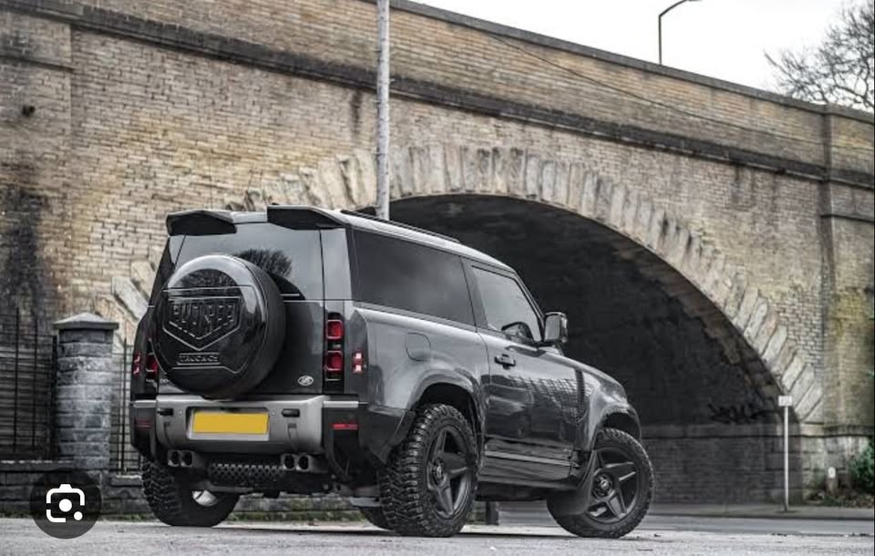 Land Rover Defender Roof Light - Private Seller