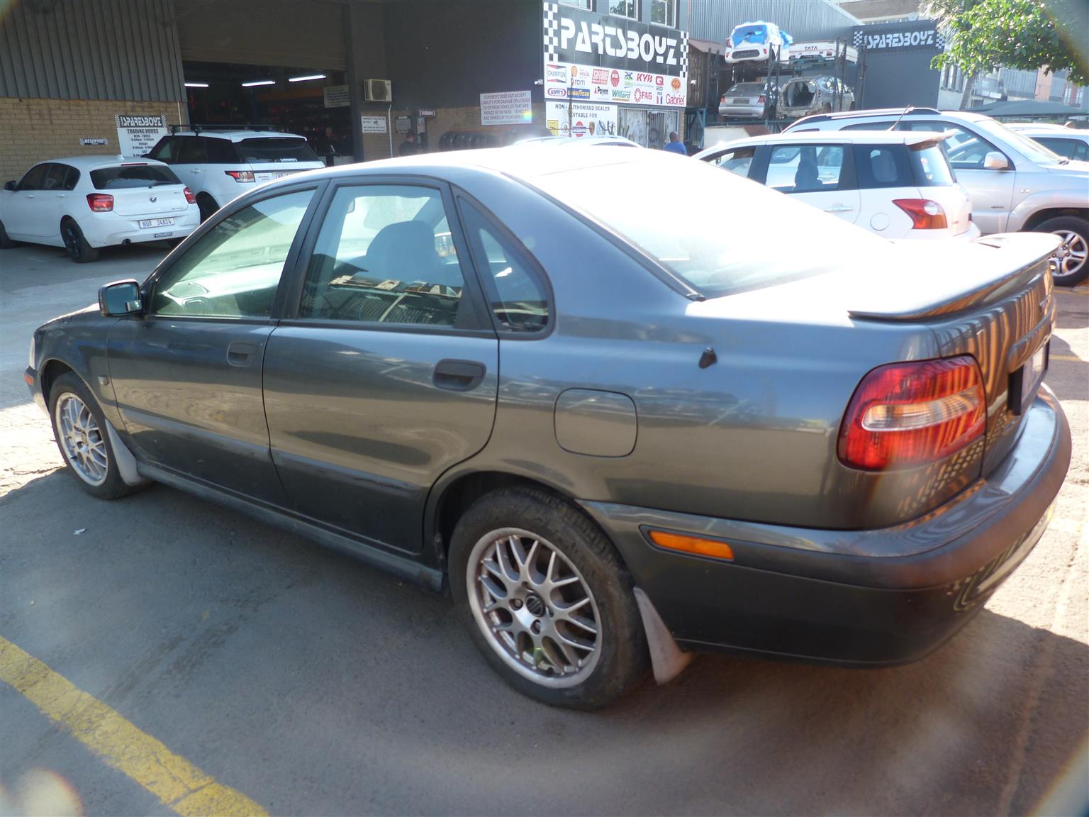Volvo S40 2.0T Automatic - 2001 - Private Seller Volvo S40 2.0T Automatic - 2001 - Private Seller