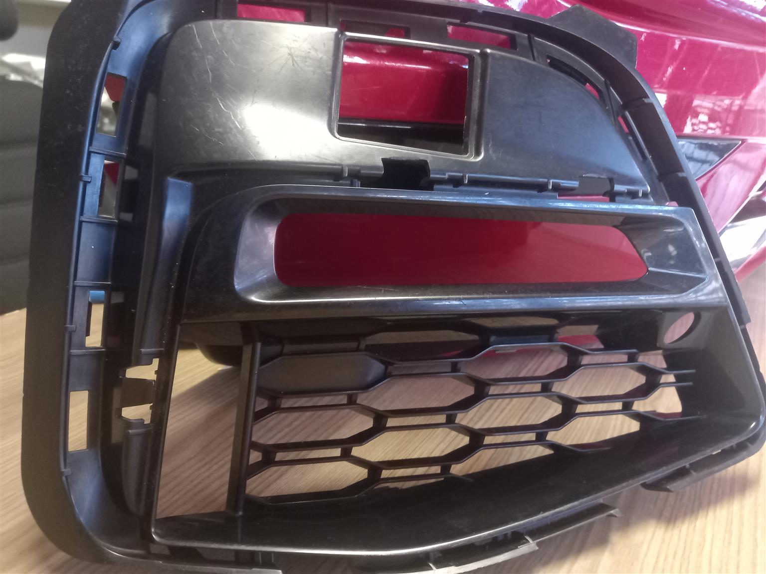 2022 BMW G20/G21 3-SERIES FRONT BUMPER FOGLIHGT COVER RIGHT SIDE - Private Seller 2022 BMW G20/G21 3-SERIES FRONT BUMPER FOGLIHGT COVER RIGHT SIDE - Private Seller