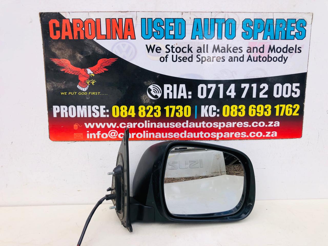 Toyota Hilux D4d right side electronic mirror (no indicator) - Private Seller Toyota Hilux D4d right side electronic mirror (no indicator) - Private Seller