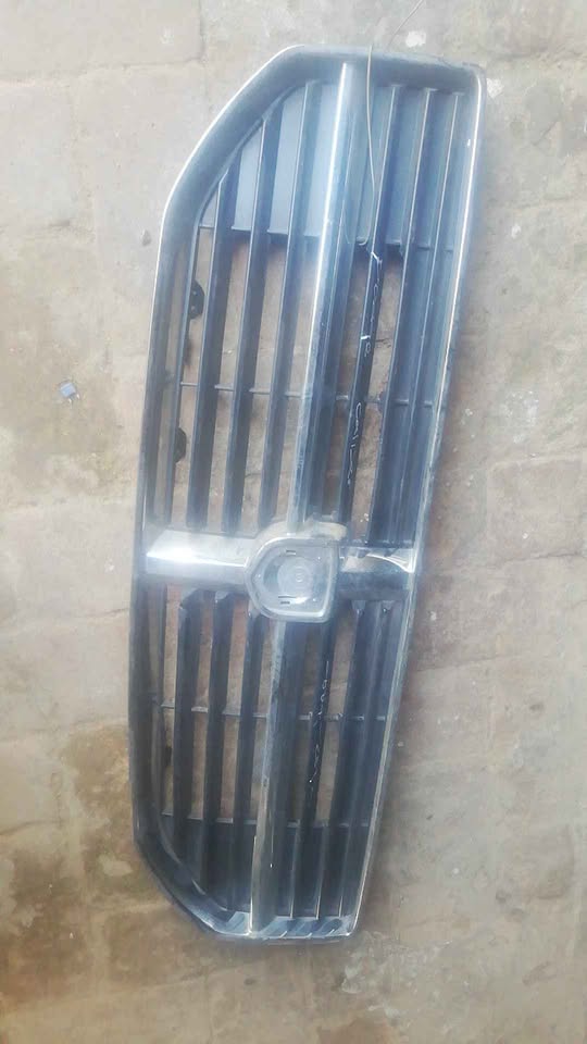 DODGE CALIBER 2007-2012 front6 BUMPER GRILL FOR SALE - Private Seller DODGE CALIBER 2007-2012 front6 BUMPER GRILL FOR SALE - Private Seller