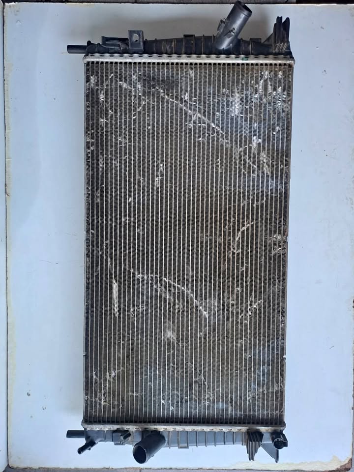 Radiator Ford Focus 2.0 TDCI 2005-2010 - Private Seller Radiator Ford Focus 2.0 TDCI 2005-2010 - Private Seller