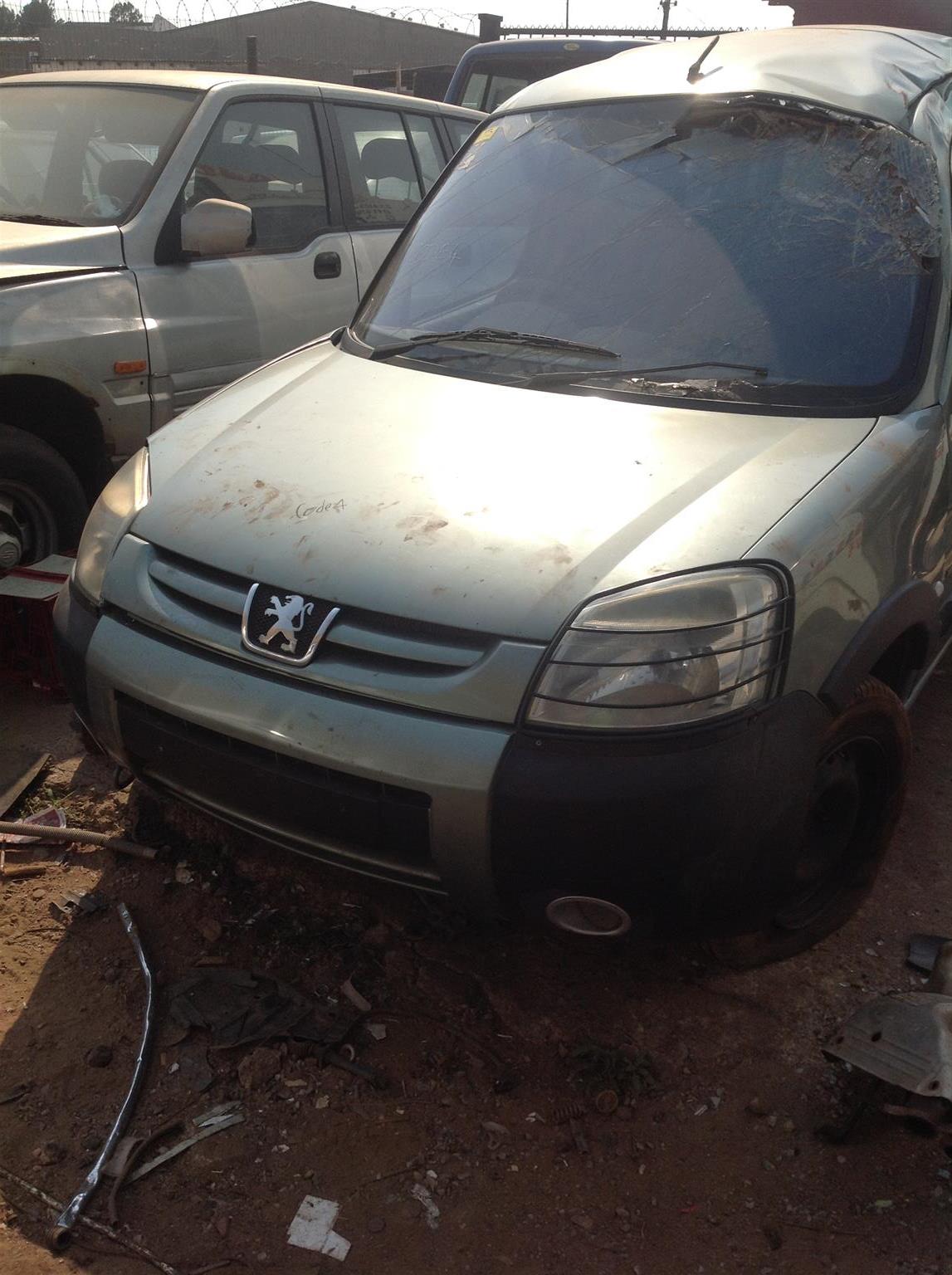 Stripping Peugeot Partner Grand Raid 2003 for Spares. - Private Seller Stripping Peugeot Partner Grand Raid 2003 for Spares. - Private Seller