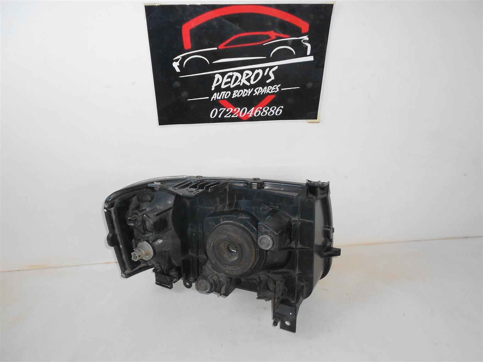 Ford Ranger T4 Preface Left side Headlight