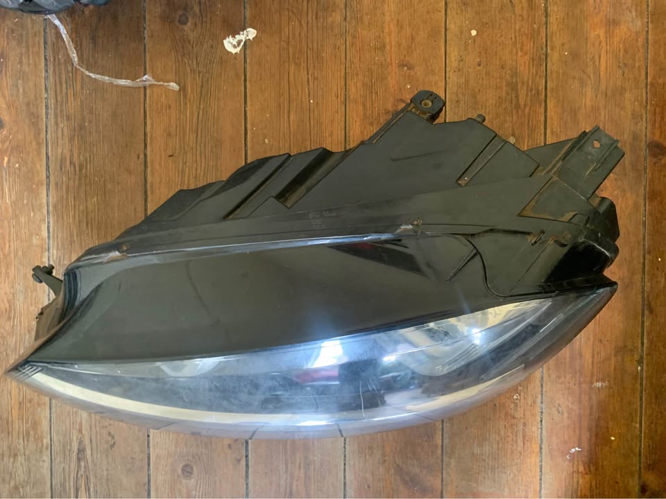 VW golf 7 headlight
