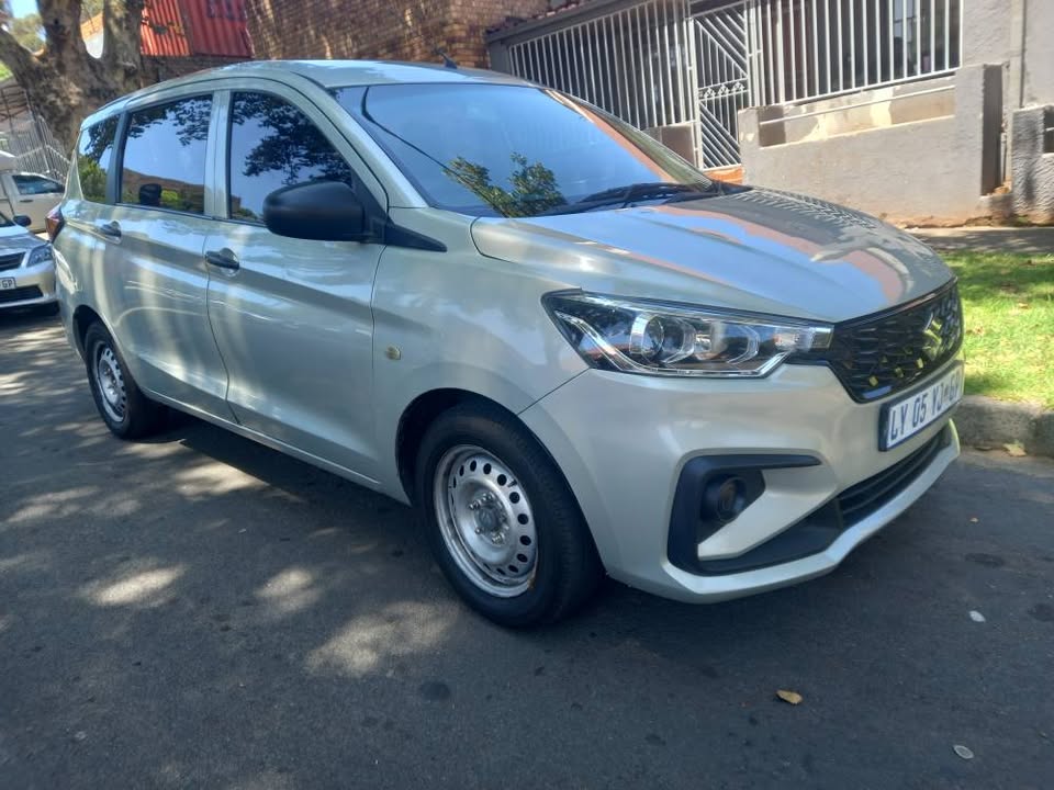 2021 Suzuki Ertiga 1.5 Petrol, Manual Transmission, Gold Color, Mileage