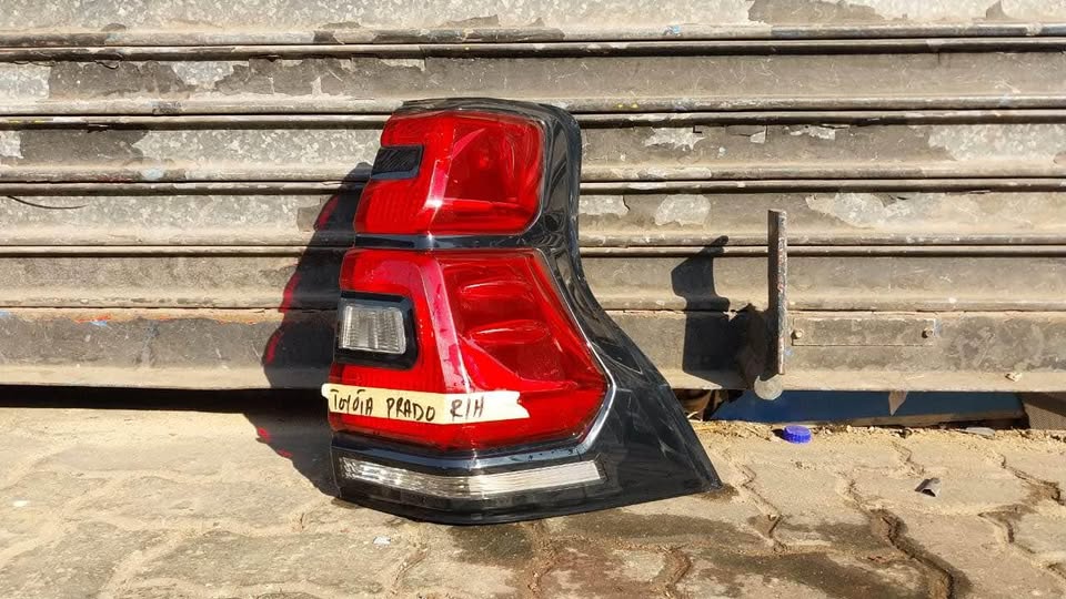 Toyota Land Cruiser Prada taillight - Private Seller Toyota Land Cruiser Prada taillight - Private Seller