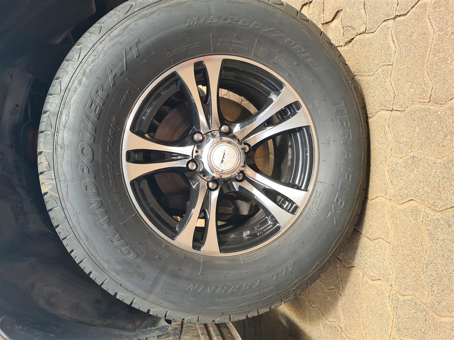 MAGS WITH TYRES. - Private Seller MAGS WITH TYRES. - Private Seller