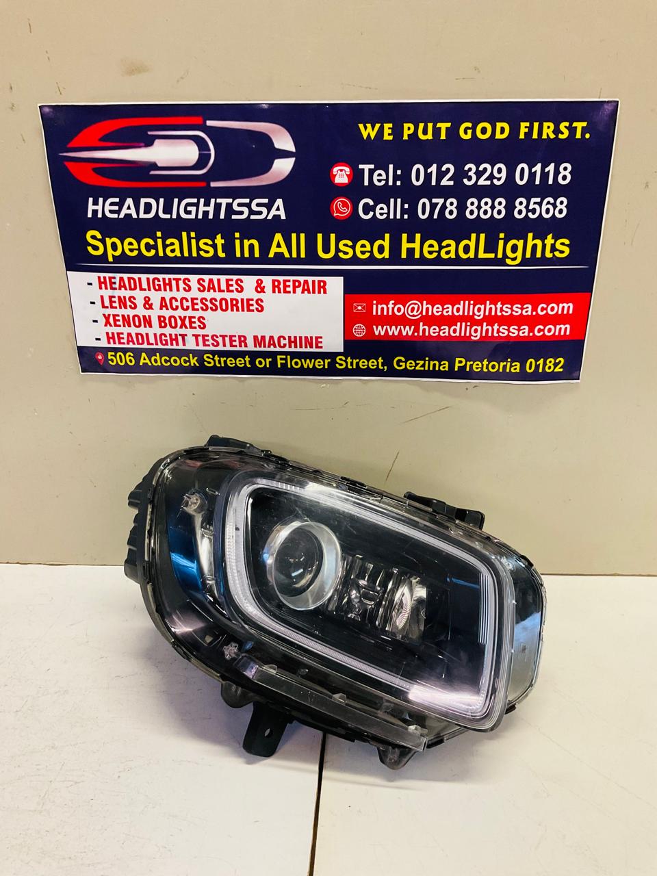 Hyundai LED headlight - Private Seller Hyundai LED headlight - Private Seller