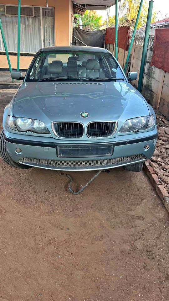 BMW 318i stripping - Private Seller BMW 318i stripping - Private Seller