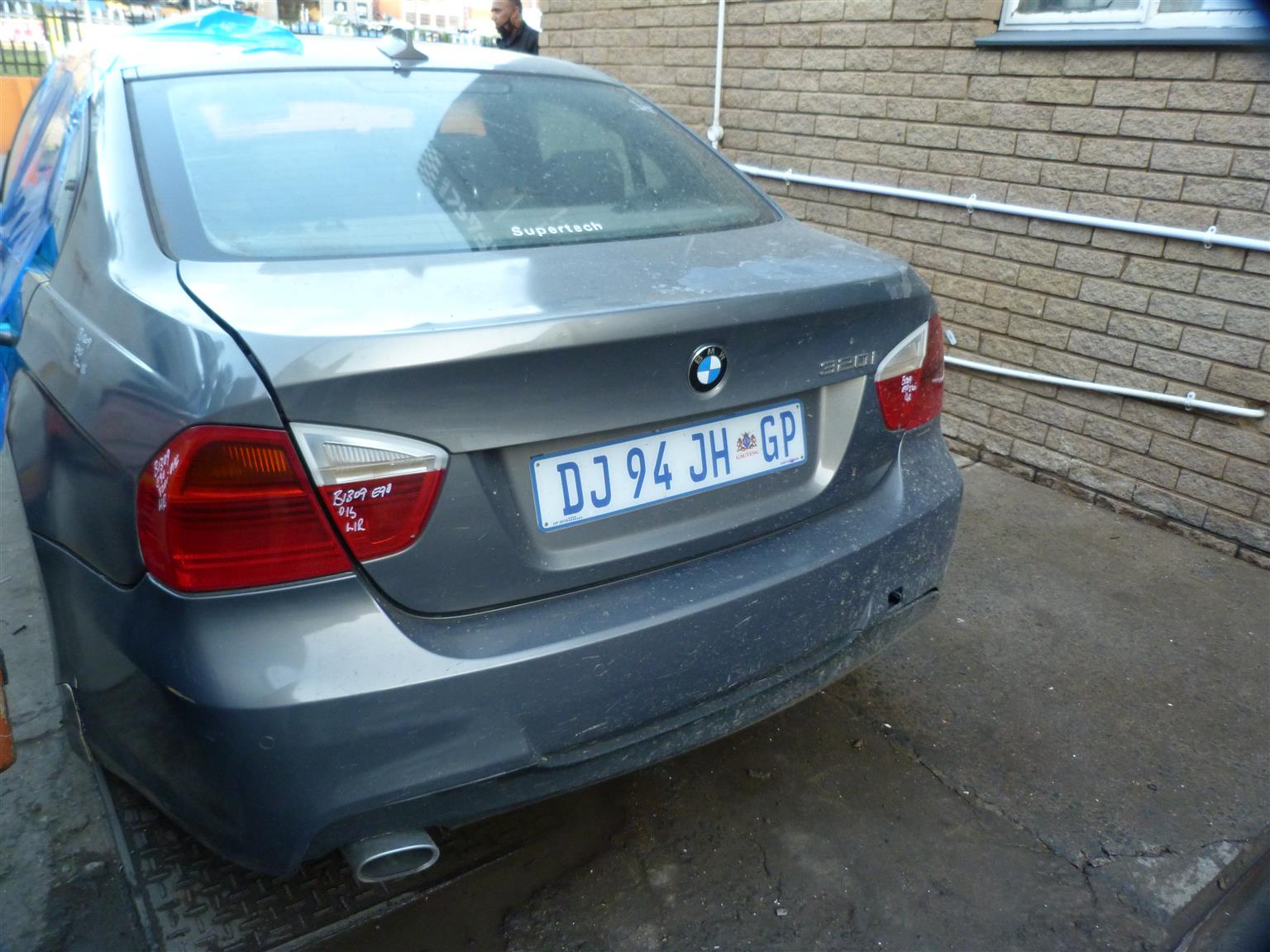 BMW 320i E90 Automatic - 2007 - Private Seller BMW 320i E90 Automatic - 2007 - Private Seller