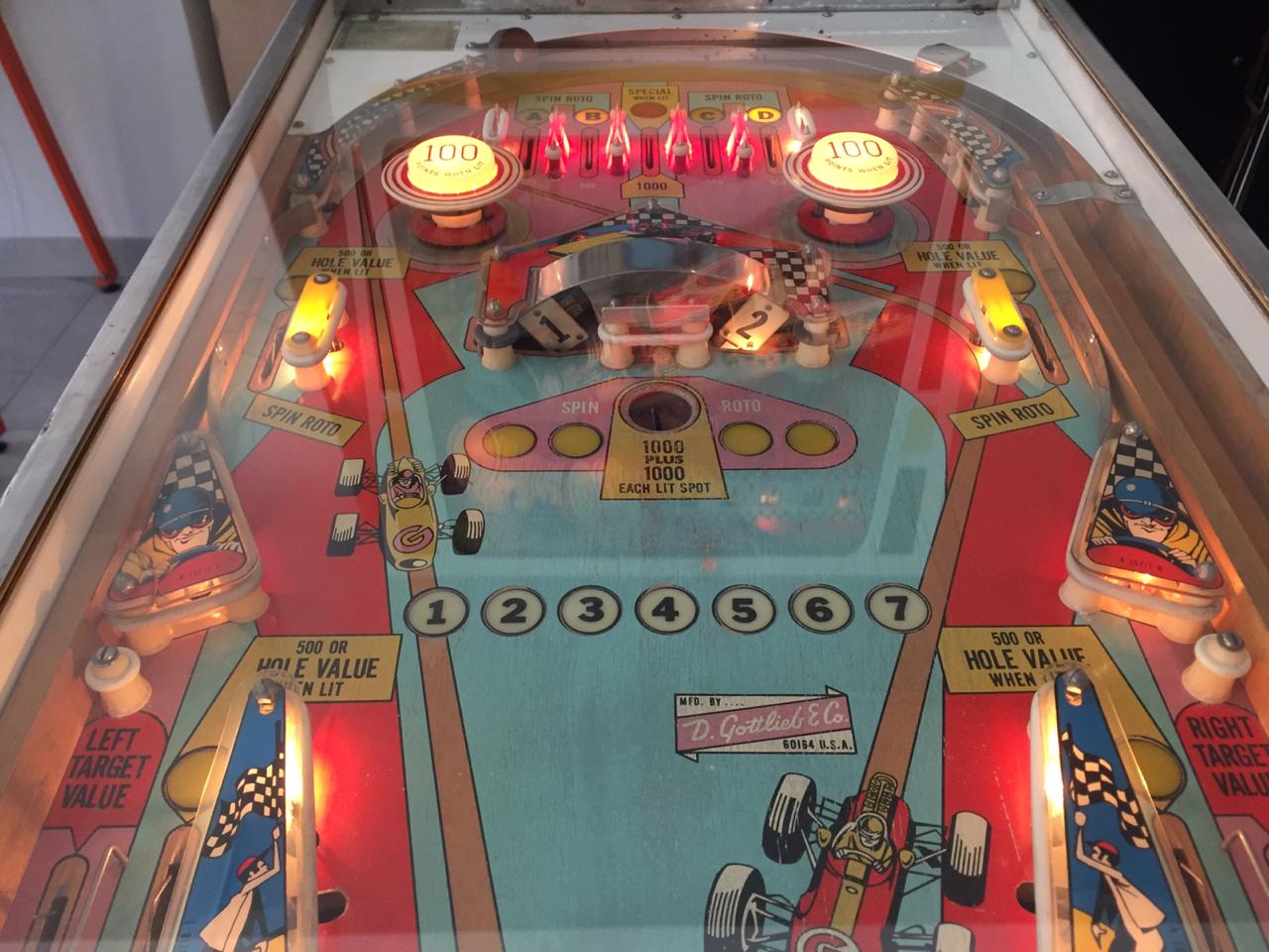 Spin Out by Gottlieb , a 1 player pinball machine 