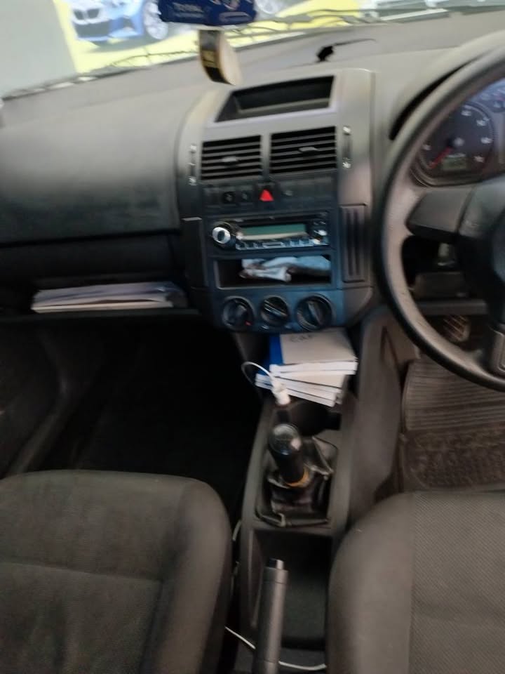 2011 VW POLO VIVO 1.4 BLUE LINE MANUAL HATCHBACK