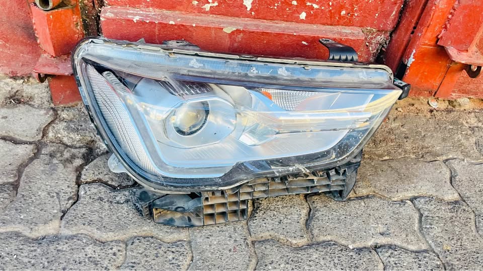 GWM P-Series headlight - Private Seller GWM P-Series headlight - Private Seller