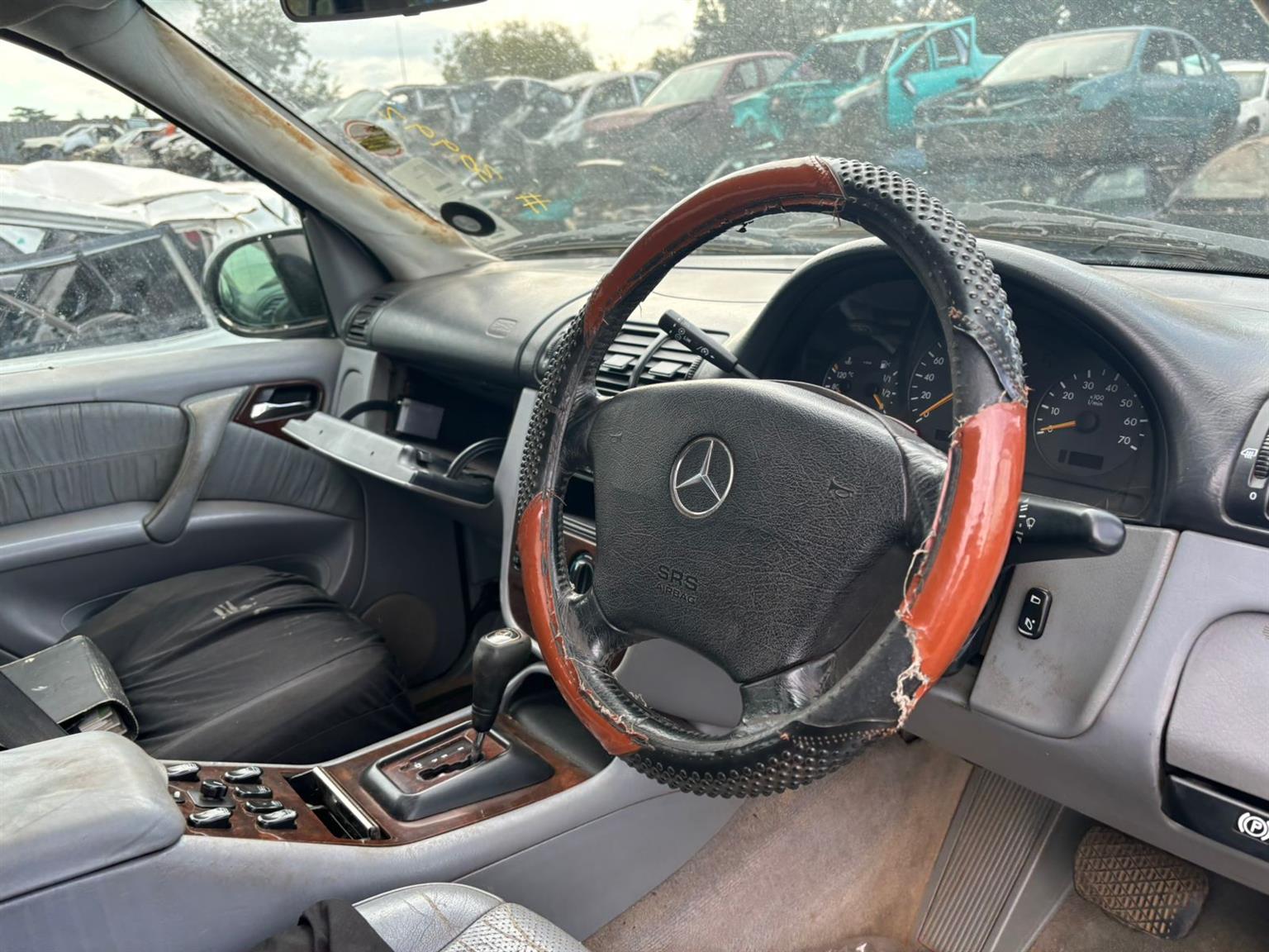 2005  ML320 W163 MERCEDES BENZ  #102 2005 FOR STRIPPING - Private Seller
