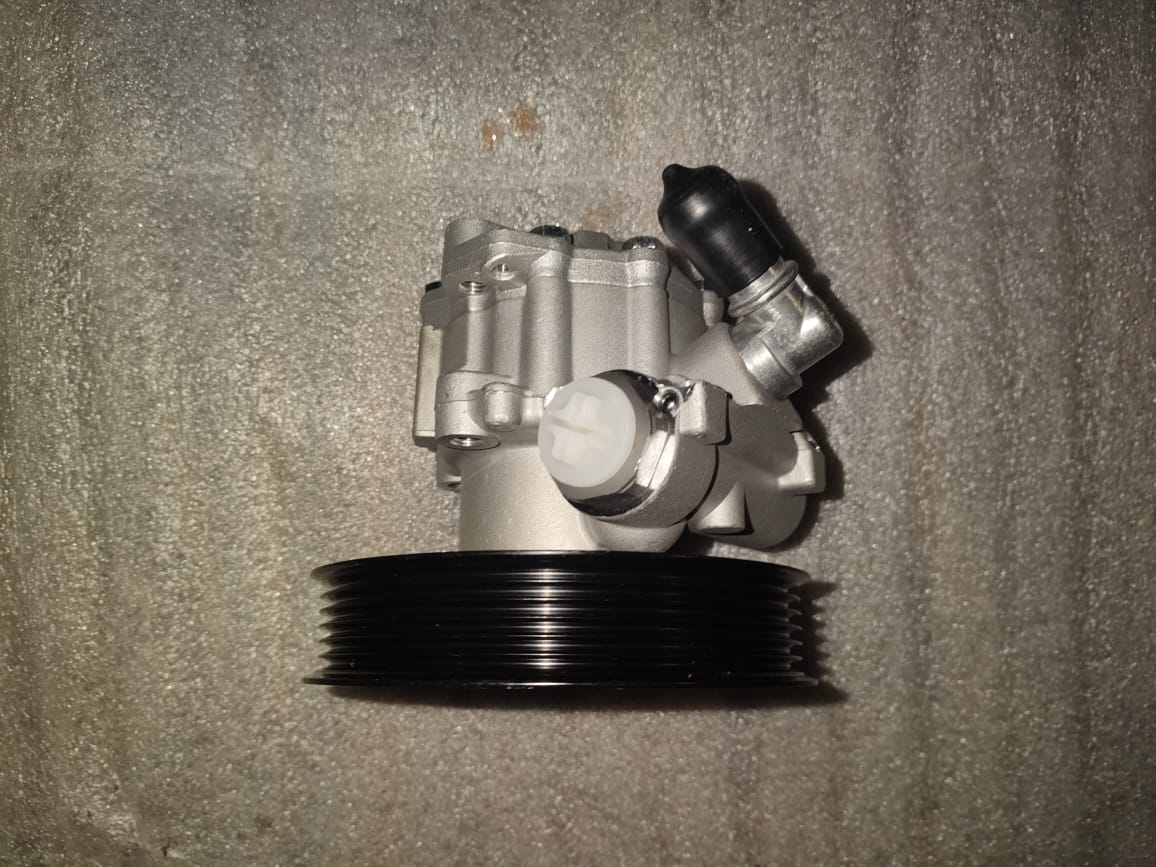 Audi A4 B8 1.8T (CDH) NEW power steering pumps for sale - Private Seller