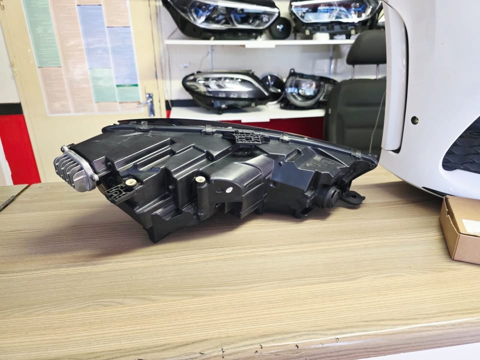2019 AUDI A4 B9 FULL LED MATRIX HEADLIGHT FOR SALE IN A PRISTINE CONDITION - Private Seller 2019 AUDI A4 B9 FULL LED MATRIX HEADLIGHT FOR SALE IN A PRISTINE CONDITION - Private Seller