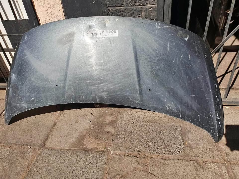 Peugeot 3008 bonnet - Private Seller Peugeot 3008 bonnet - Private Seller