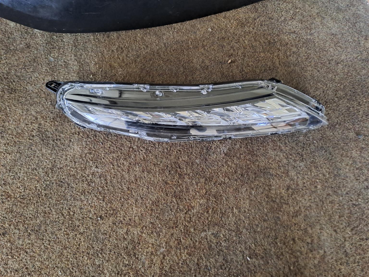 Mitsubishi xpander lights - Private Seller