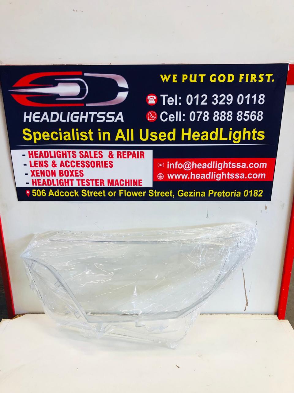 Toyota Rav4 left side headlight replacement lens - Private Seller Toyota Rav4 left side headlight replacement lens - Private Seller
