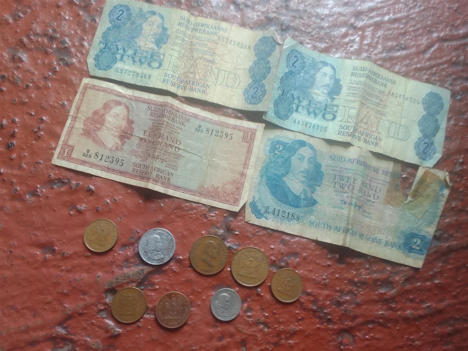 I m selling old money I m selling old money