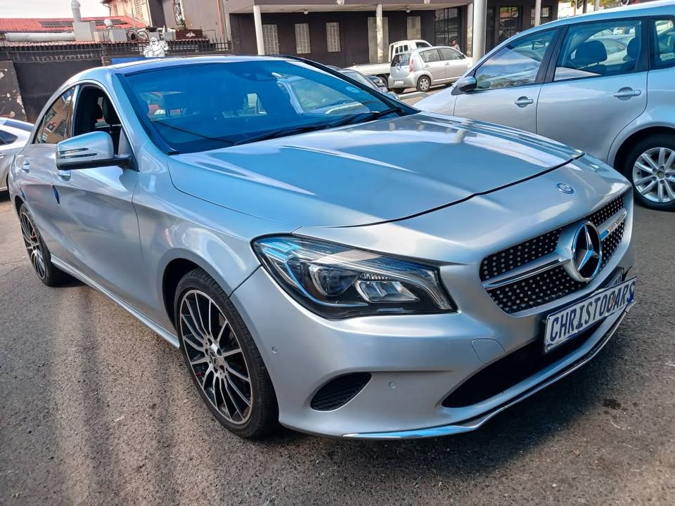 2017 model Mercedes Benz CLA AMG sedan automatic transmission 200d diesel mileage 154000km