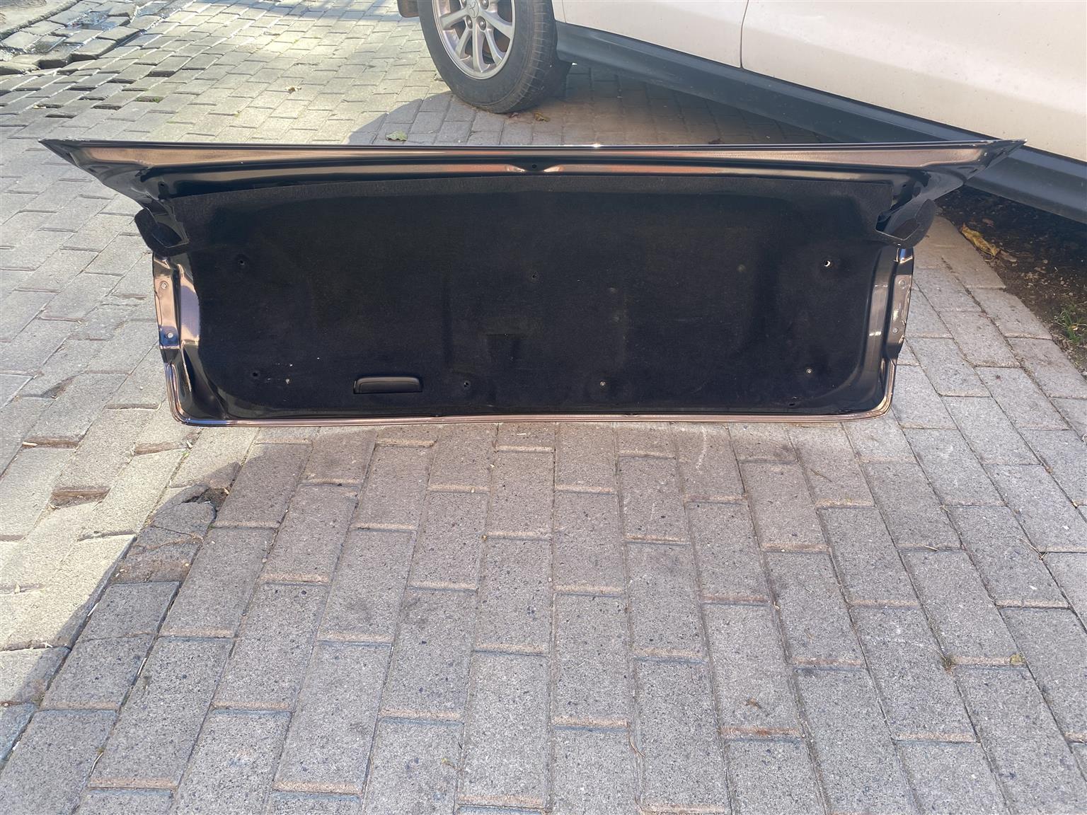 2011 LEXUS IS 250 BOOTLID FOR SALE. IN EXCELLENT CONDITION