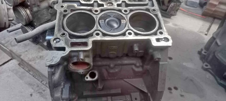 Ford 1.0 3 cylinder bottom sub assembly - Private Seller Ford 1.0 3 cylinder bottom sub assembly - Private Seller